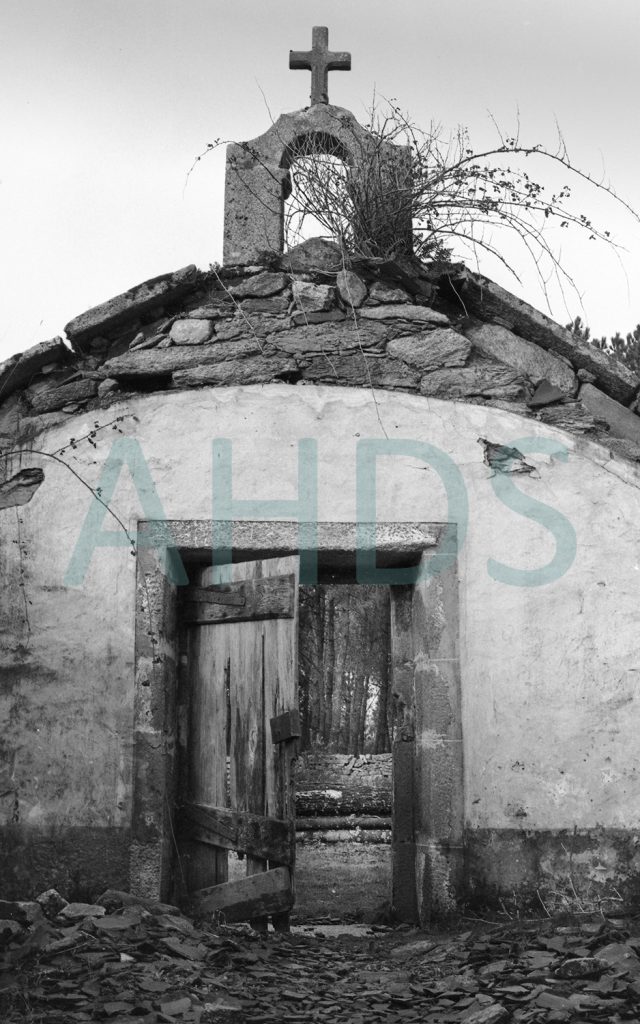 Santa María de Salto. Capela da Peregrina